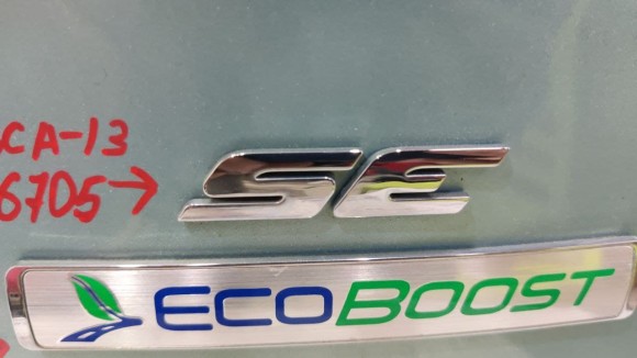 Эмблема надпись SE крышки багажника Ford Escape MK3 13- CJ5Z9942528B