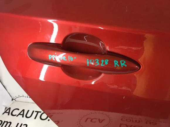 Ручка двери внешняя зад прав Toyota Prius prime 16- red 3t7 6921147021A0