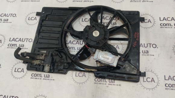Диффузор кожух радиатора в сборе Ford Escape MK3 13-16 дорест 1.6T 2.5 CV6Z8C607Q