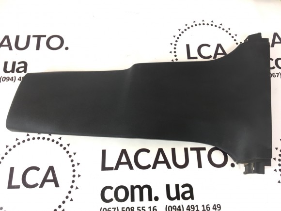 Накладка центральной стойки нижняя правая Lexus IS250 IS350 06-13 черн 6241353030C0