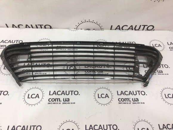 Нижняя решетка переднего бампера Lexus ES300h ES350 16-18 рест дефект справа 5310233080