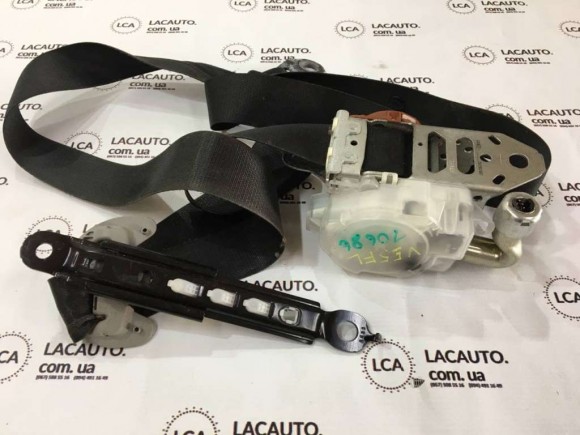 Водительский ремень безопасности Toyota Camry v55 15-17 usa черн стрельнувший 73220-06450-C0