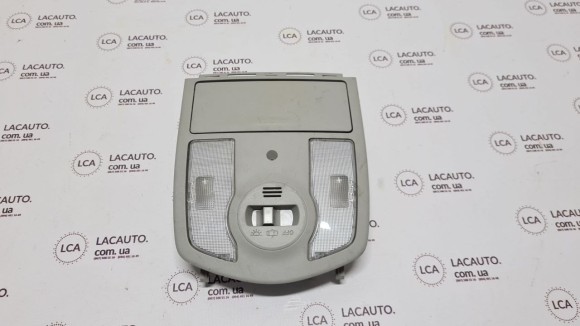 Плафон освещения передний Toyota Prius 30 10-15 серый без люка дефект стекла 8126047090B0