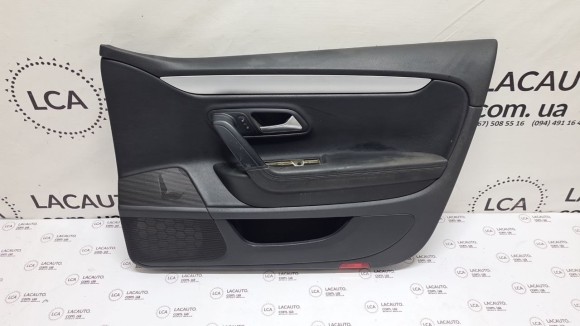 Обшивка двери карточка передняя правая VW CC 08-17 черная с черной вставкой кожа, подлокотник кожа, серый молдинг 3C8867012BQDCE
