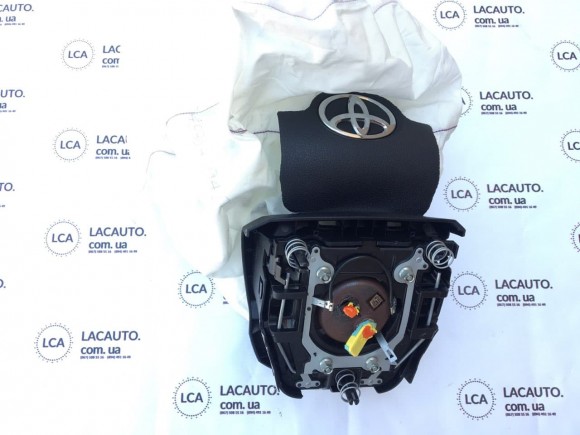 Подушка безопасности airbag в руль водительская Toyota Prius prime 16- стрельнувшая 4513047221C0