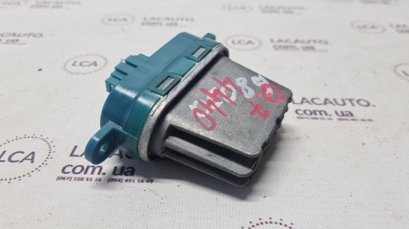 Резистор сопротивление вентилятора печки Audi Q7 4L 05-15 7L0907521A
