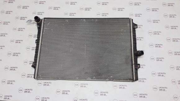 Радиатор охлаждения вода VW Passat b8 16-19 USA 1.8T, 2.0T 5C0121251K