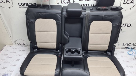 Задний ряд сидений 2 ряд Ford Escape MK4 20- без airbag, кожа черн с беж Limited LJ6Z7866601CA
