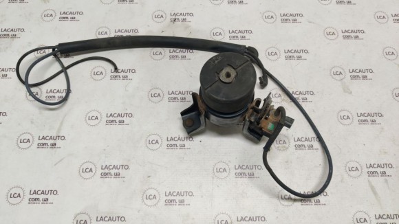 Подушка двигателя центральная Lexus ES300 ES330 в сборе с клапаном 1236020130